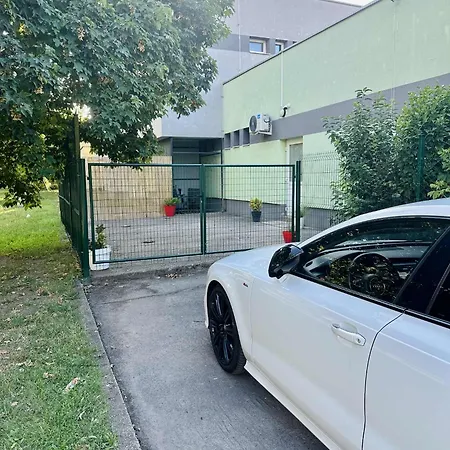 아파트 Elephant *